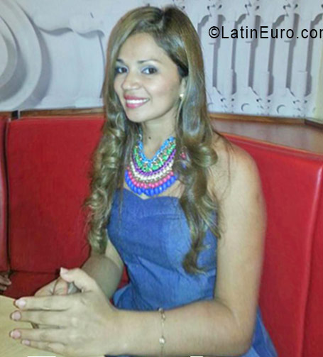 Date this nice looking Honduras girl Suy from San Pedro Sula HN2271