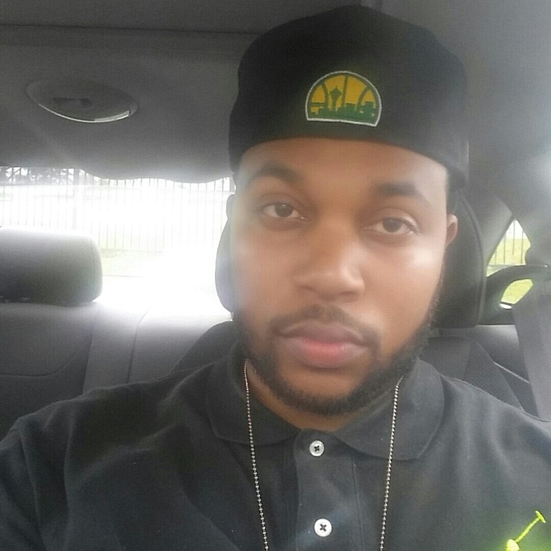 Date this happy United States man The from Forestville US17622