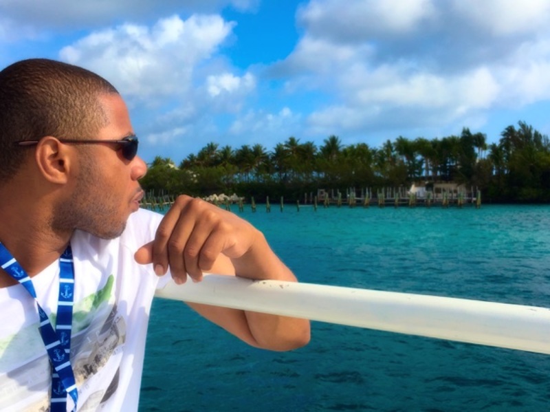 Date this hot United States man Umar from Oklahoma City US17694