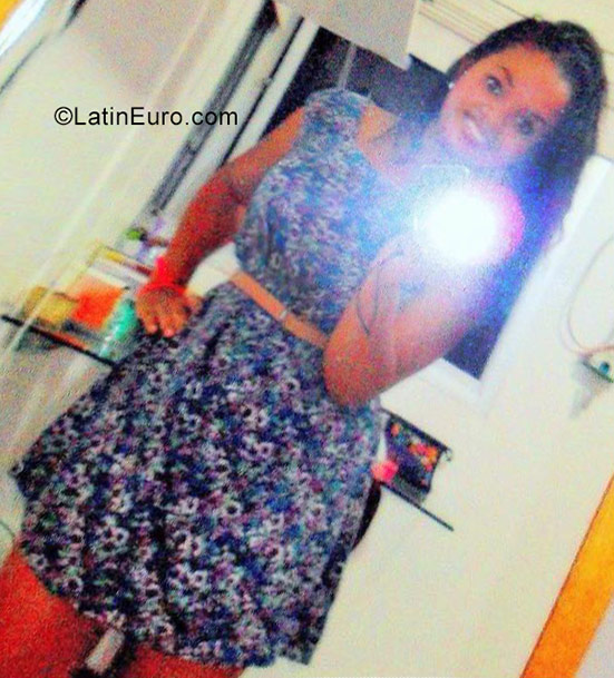 Date this fun Brazil girl Tariane from Itapema BR9824