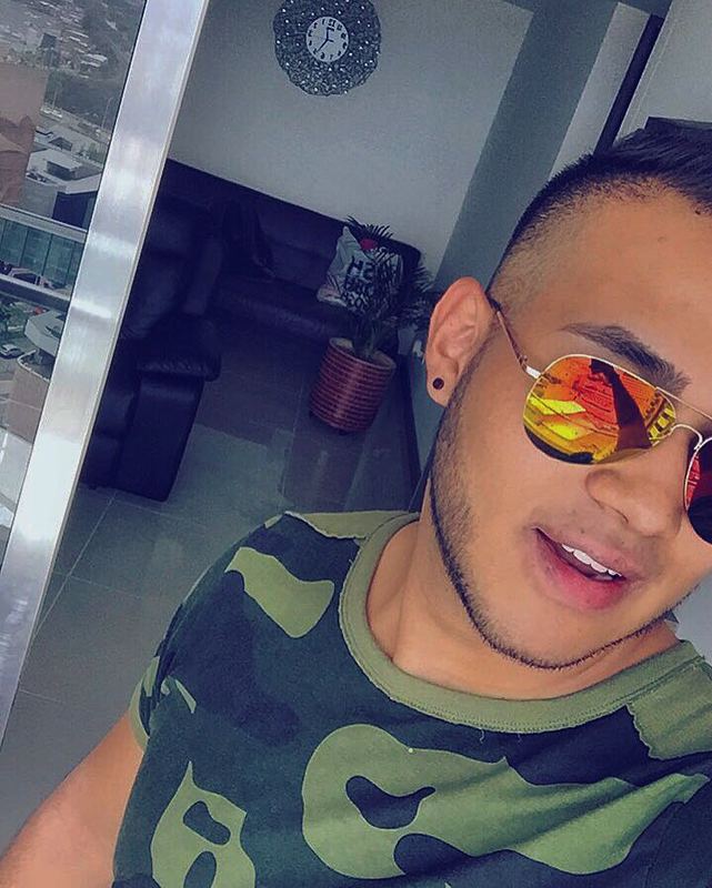 Date this gorgeous Colombia man Mateo from Medellin CO19851