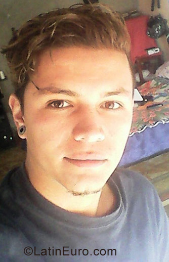 Date this attractive Colombia man Edward from Bogota CO19861