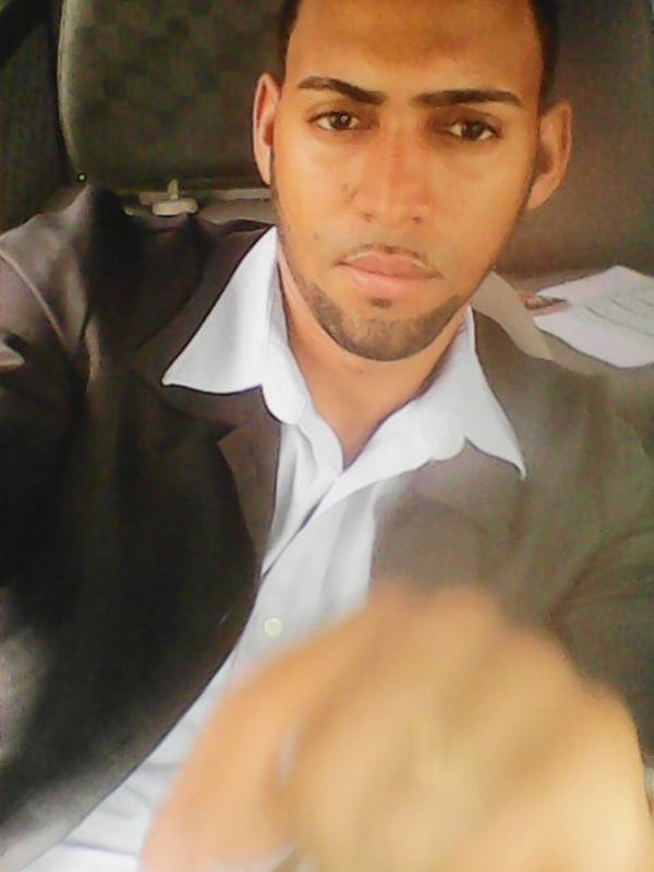 Date this young Dominican Republic man Frederick from Bonao DO27050