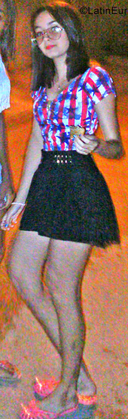 Date this gorgeous Brazil girl Iasman from Rio De Janeiro BR9854