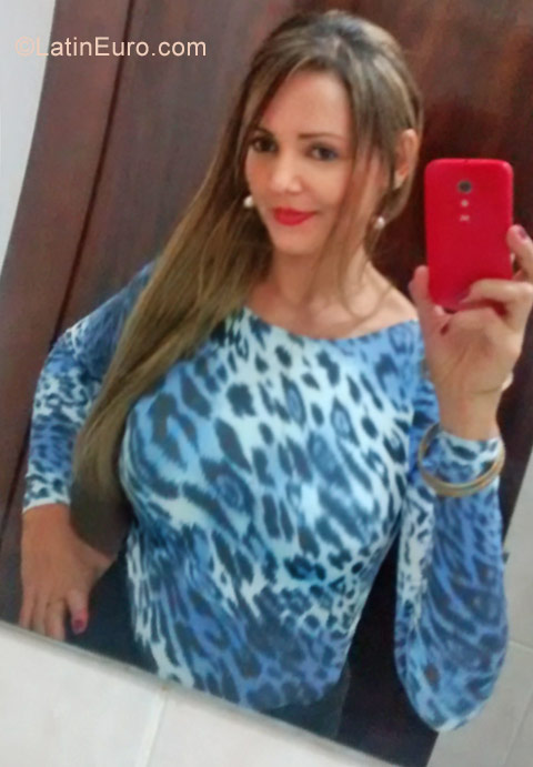Date this georgeous Brazil girl Josiane from Sao Sebastiao BR9862