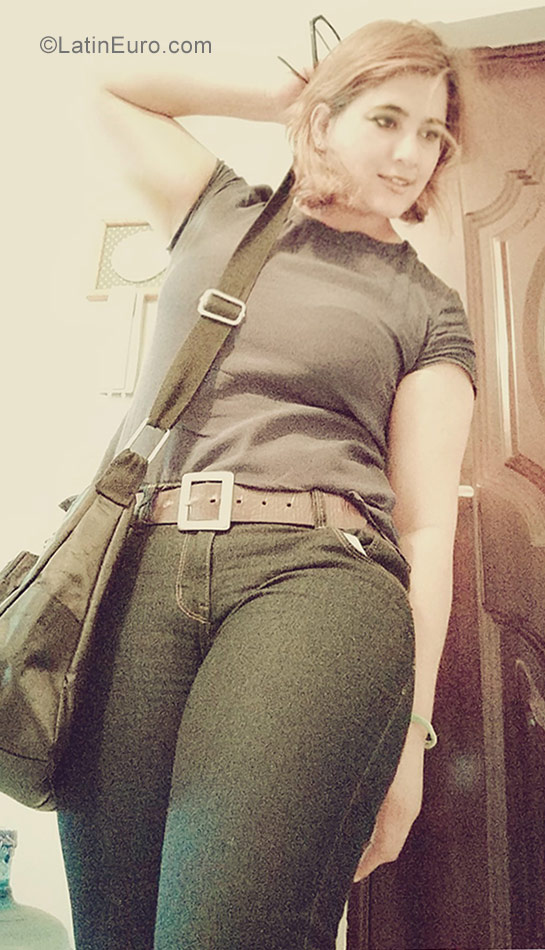 Date this georgeous Honduras girl Isabel from San Pedro Sula HN2309