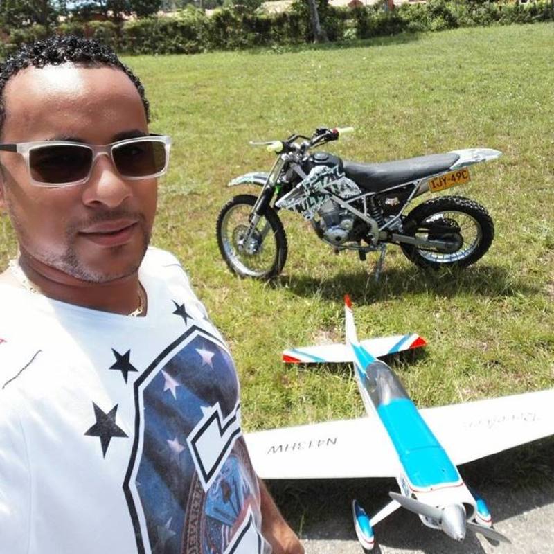 Date this pretty Colombia man Jonathan aspril from El Bagre CO21116