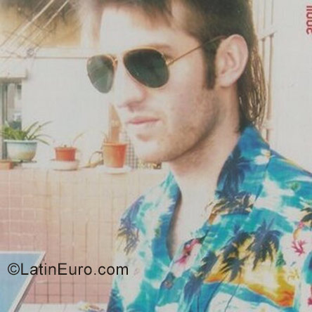 Date this stunning Brazil man Sky from Hyu BR10008