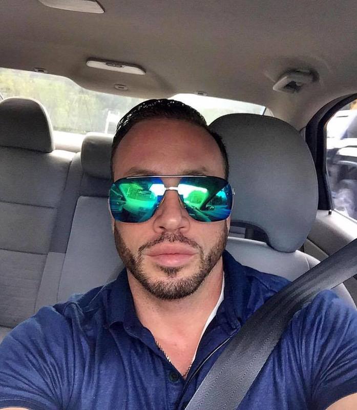 Date this beautiful United States man Johan from Fort Lauderdale US18148