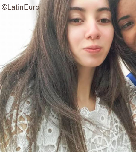 Date this pretty Brazil girl Stefani from Porto Alegre BR10055