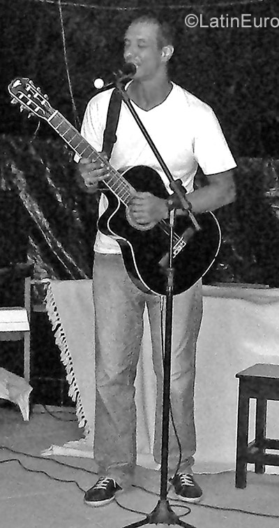 Date this sultry Brazil man Adauto from Salvador BR10079