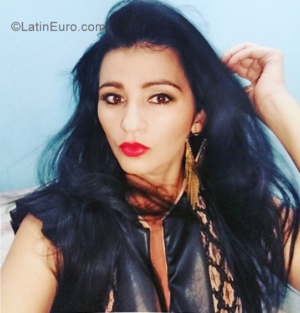 Date this tall Brazil girl Cristina from Parauapebas BR10542