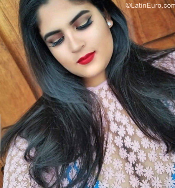 Date this cute Honduras girl Steff from San Pedro HN2332