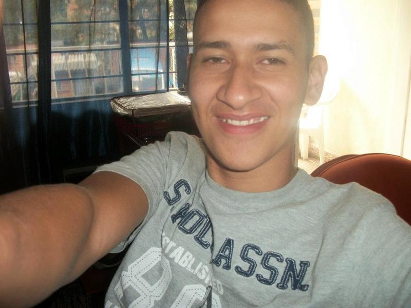 Date this voluptuous Colombia man Andres from Medellin CO21802