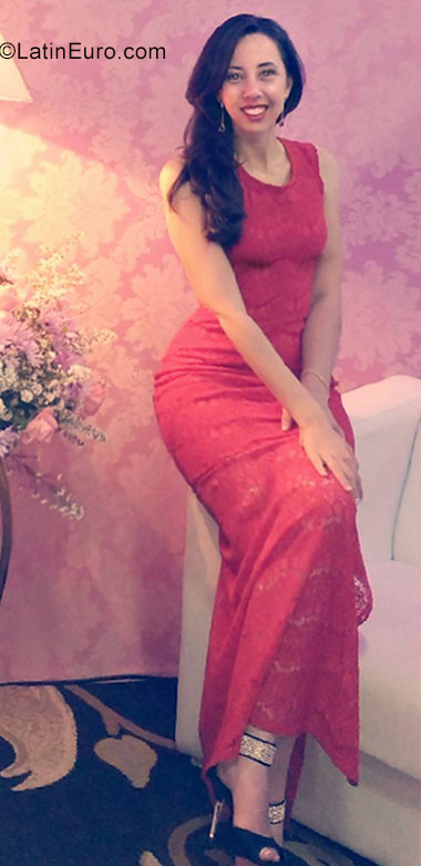 Date this sultry Brazil girl Gabrielle from Santa Helena de Goias BR10118