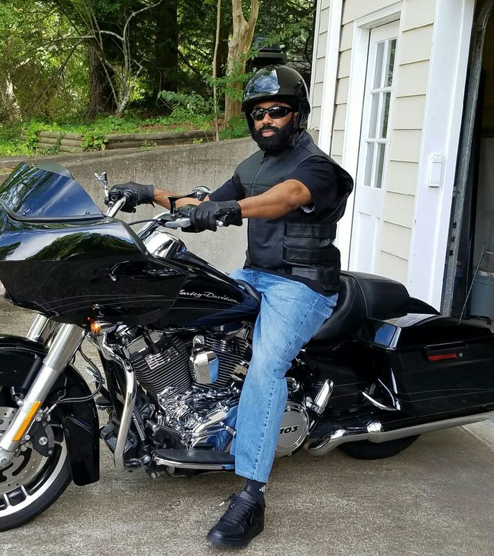 Date this pretty United States man Big from Lawrenceville US18329