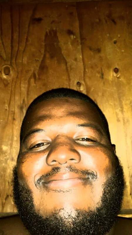 Date this nice looking United States man Poe from Anaheim US18333