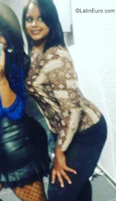 Date this pretty Brazil girl Camila from Sete Lagoaste BR10193