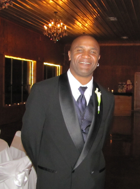 Date this tall United States man Artisanx from Leander US18597