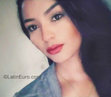 Date this fun Venezuela girl Marlyn from Maracaibo VE901