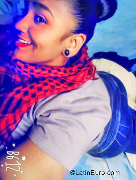 Date this tall Venezuela girl Alejandra from Caracas VE948