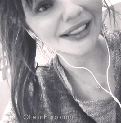 Date this lovely France girl Laura from Plouezec FR260