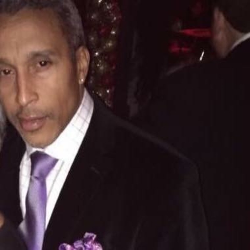 Date this tall United States man St.jerome from Chicago US18700