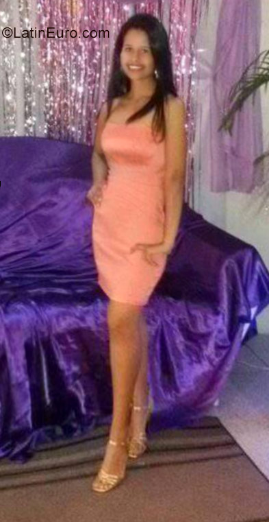 Date this voluptuous Venezuela girl Paola from Maturin VE980
