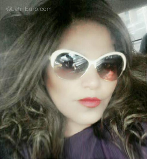 Date this good-looking Ecuador girl Samy from Quito EC216