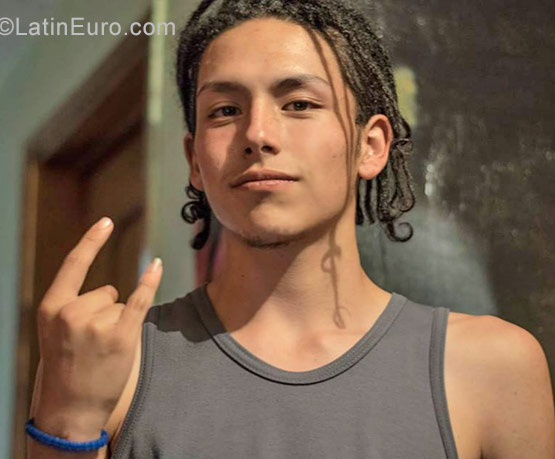 Date this exotic Colombia man Andre from Bogota CO22606