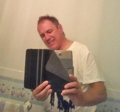 Date this happy Canada man Buenos from Lasalle CA766