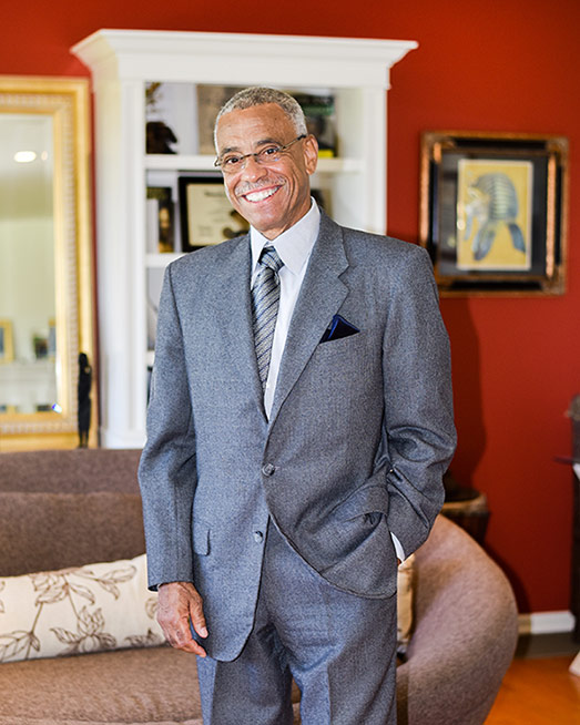 Date this charming United States man CURTIS from Los Angeles US18781