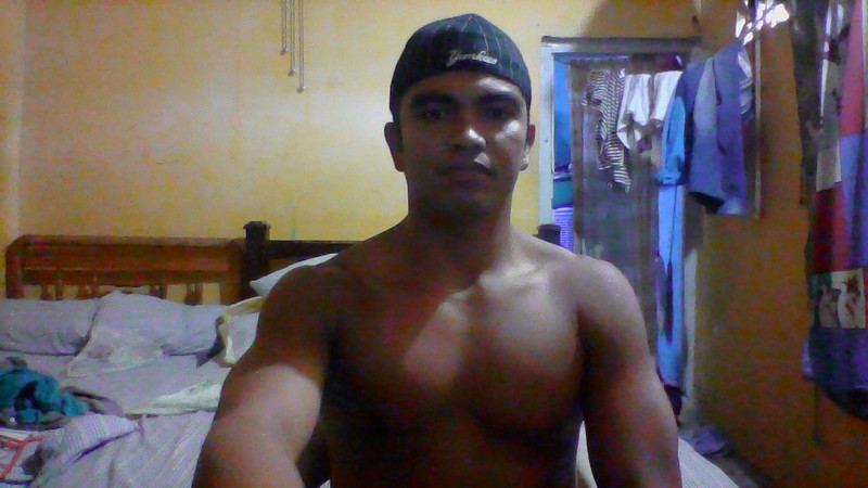 Date this athletic Colombia man Henry from Cartagena CO22678