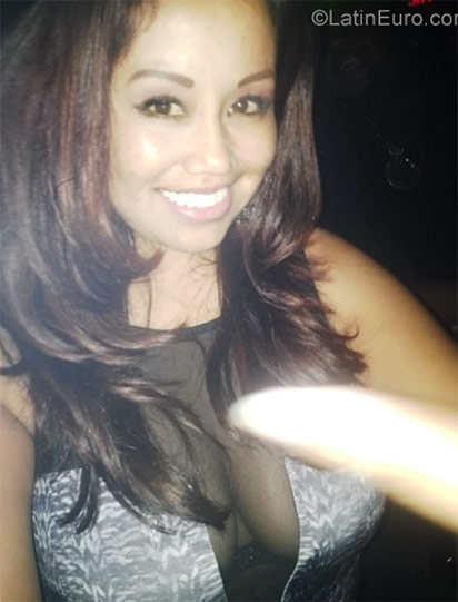 Date this exotic Peru girl Karyna from Lima PE1165