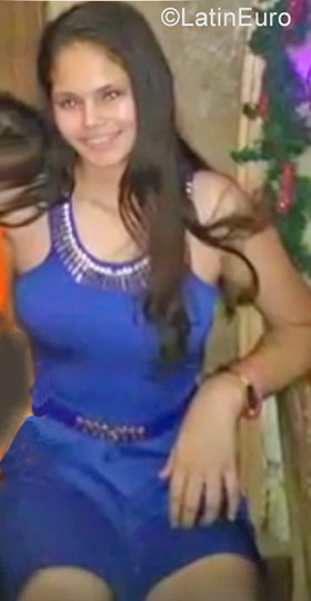 Date this cute Ecuador girl Katherine from Guayaquil EC235