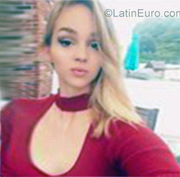 Date this georgeous Venezuela girl Yesica from Lagunillas VE1240