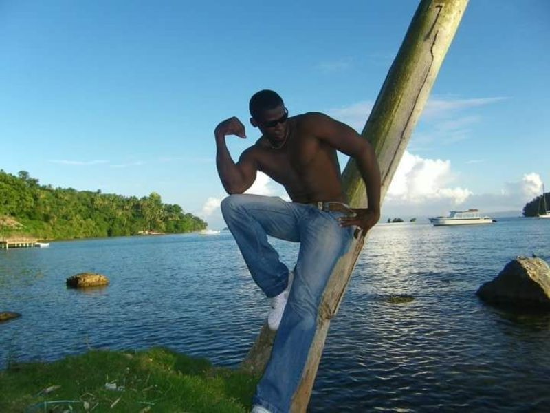 Date this voluptuous Dominican Republic man Dario from Santo Domingo DO31151