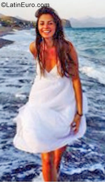 Date this athletic Ukraine girl Tatyana from Kherson UA63