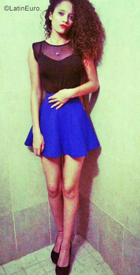 Date this voluptuous Venezuela girl Eliangalia from Barquisimeto VE1290