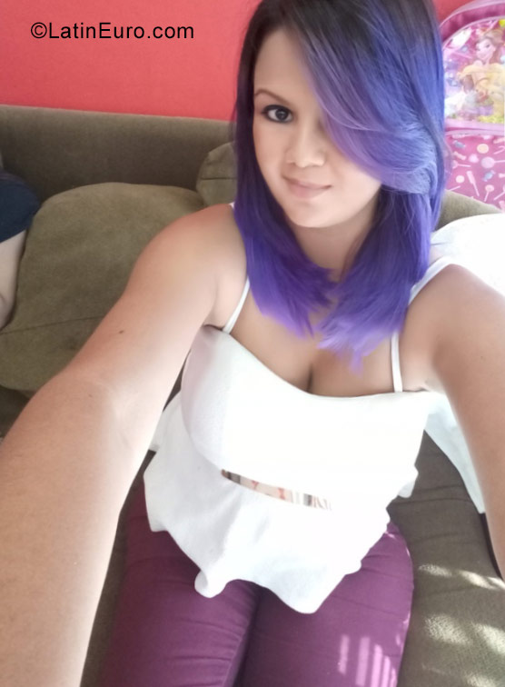 Date this gorgeous Honduras girl Cindy from San Pedro Sula HN2434