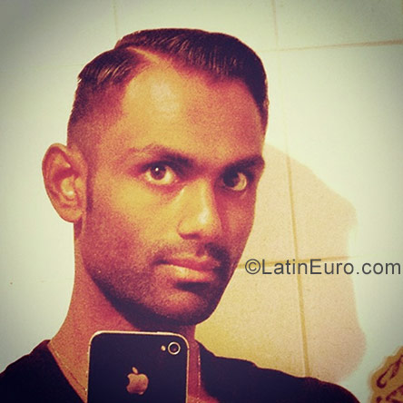 Date this stunning Brazil man Groove from Rio de JAneiro BR10451