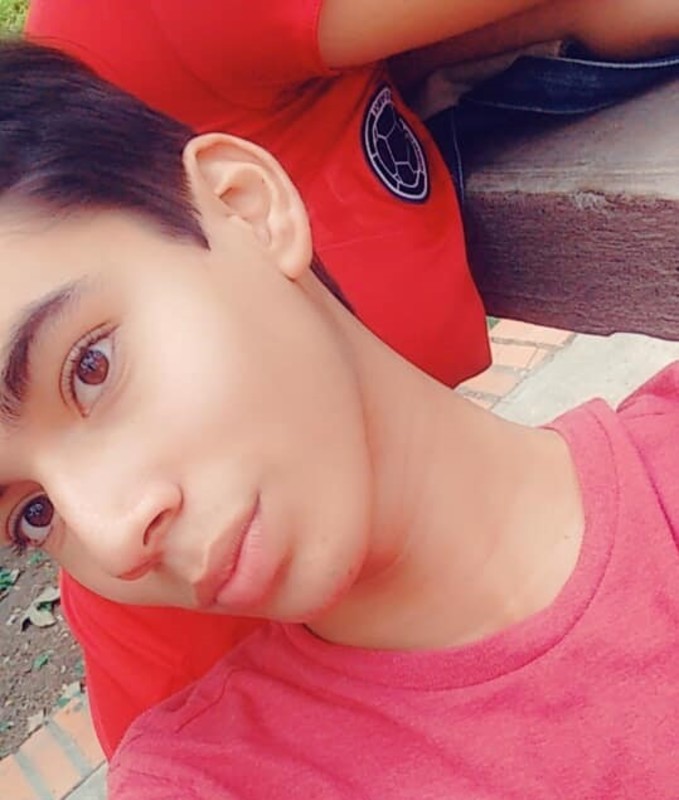 Date this voluptuous Colombia man YeisonH from Cucuta CO23482