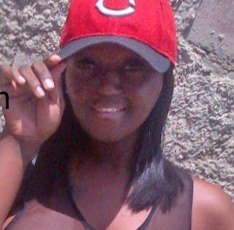 Date this attractive Venezuela girl Orly from Caracas VE1497