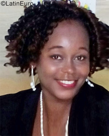 Date this passionate Jamaica girl Peeaches from Kingston JM2574