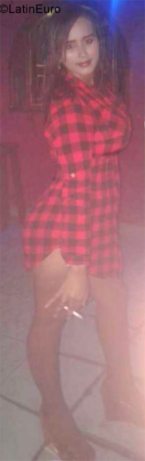 Date this sultry Venezuela girl Emily from Barinas VE1556