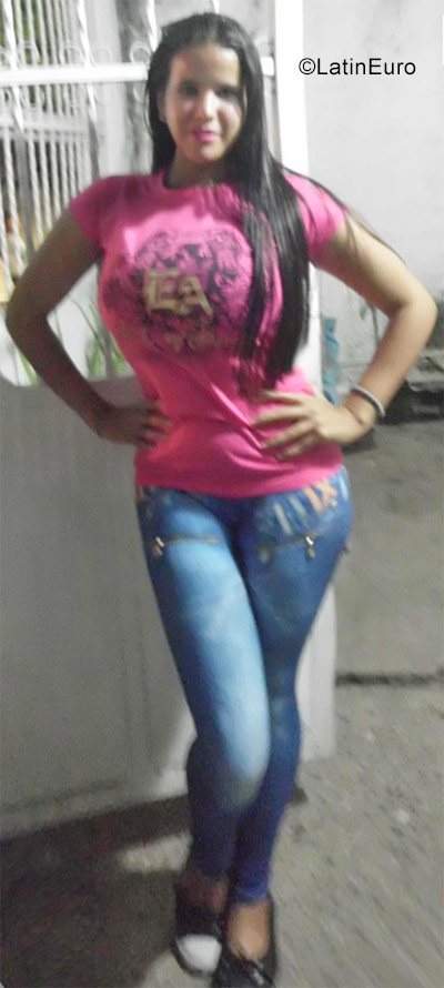 Date this athletic Venezuela girl Yolmary from La Victoria VE1571