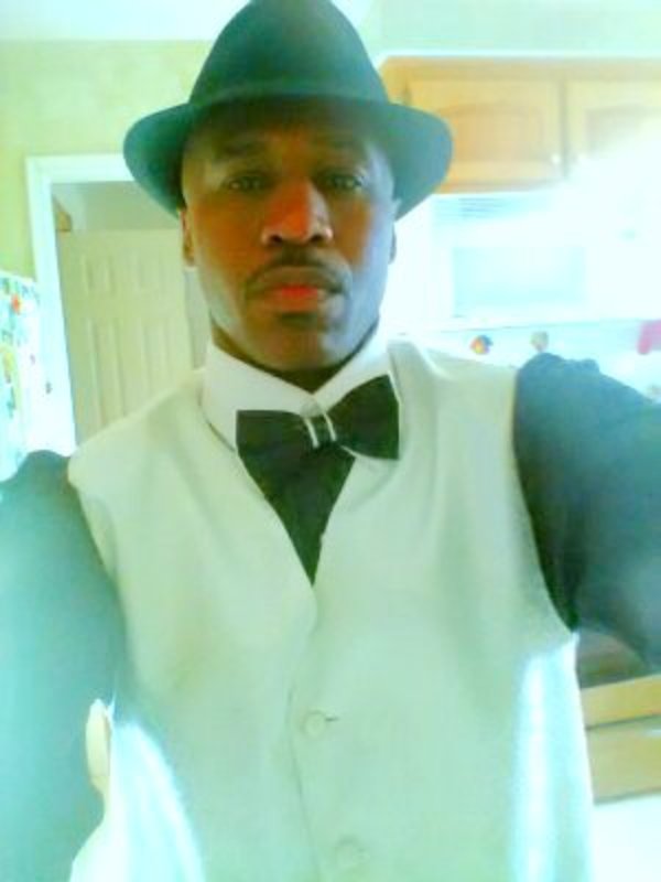 Date this attractive United States man CAMERON from Detroit US19273