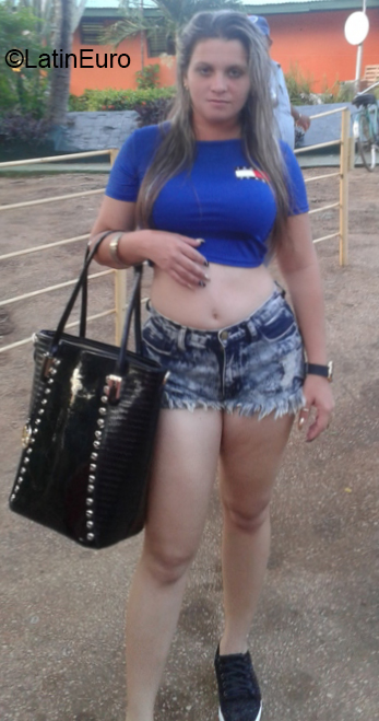 Date this fun Cuba girl Lisseth from Ciego De Avila CU299