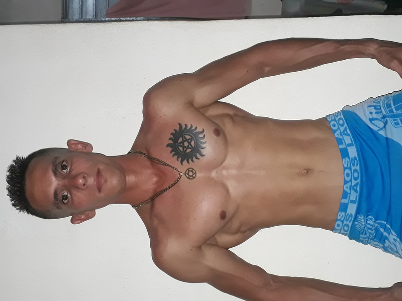 Date this sensual Cuba man Yosmany from Isla De La Juventud CU300