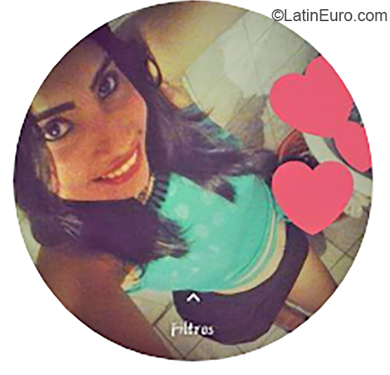 Date this sultry Venezuela girl Chica bonita from Caracas VE1667